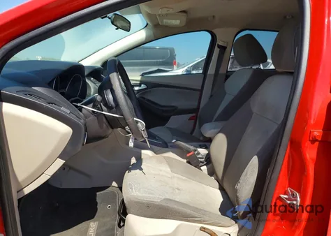 2014 Ford Focus Se z USA, uszkodzony, nr VIN 1FADP3F26EL222853